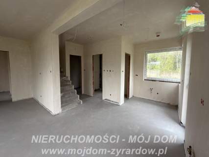 Przestronny dom w Bronisławowie 