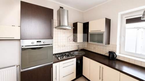 Mieszkanie 2/3 pokoje, piwnica 58m2, Zamkowa, Brzeg
