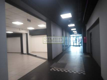 Pofabryczny klimat, recepcja, parking , dostęp24h