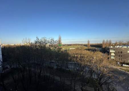 Wygodne trzy pokoje z widokiem na panoramę