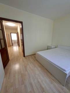 50m2 po remoncie, dwa osobne pokoje, garaż, piwnica, ul. Pol