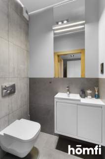 Przestronny apartament na ostatnim piętrze 