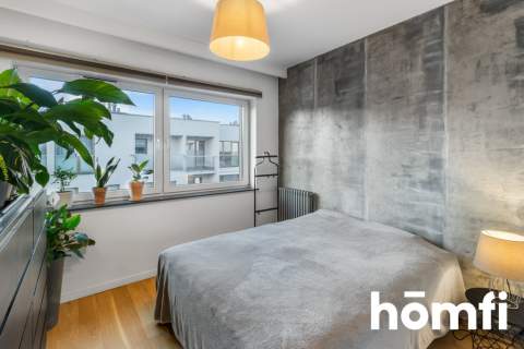 Przestronny apartament na ostatnim piętrze 