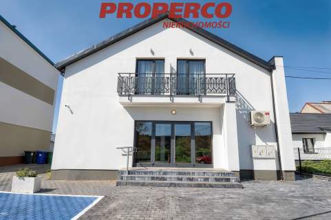 Lokal 121,28 m2, Domaszowice