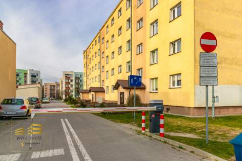 Na sprzedaż 3 pokoje kuchnia I Balkon I Piwnica
