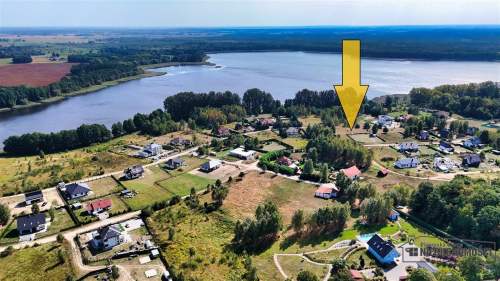 Atrakcyjna działka budowlana nad jeziorem Radacz