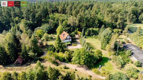 Urokliwy dom a la leśniczówka, 1,2 HA przy lesie