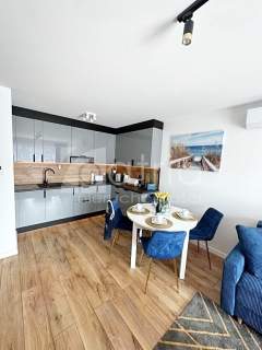 Apartament nad morzem-basen, sauna, garaż 
