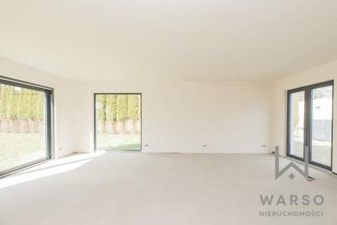5 pokoi, działka 900m2, duży garaż