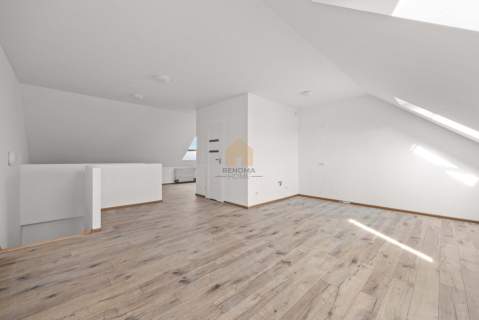 Dwupoziomowe 83m2 3 pok