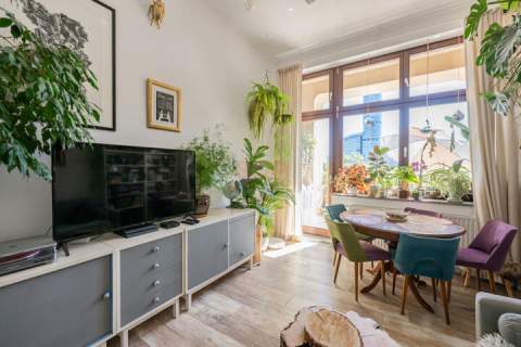Wyjątkowa kamienica/przytulne 2 pokoje/balkon