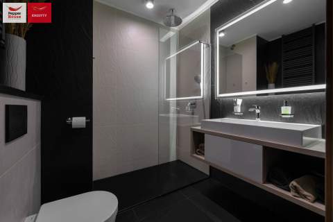 Apartament 90 m , 2 balkony, widok na Zatokę
