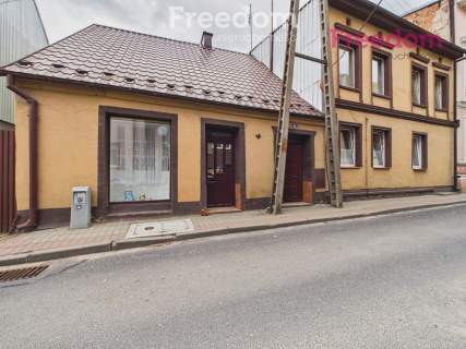Kamienica w centrum Łobżenicy z działką 514 m .