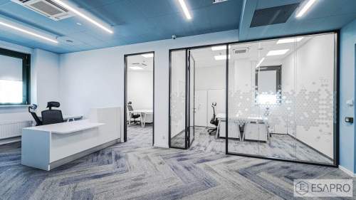 NOWOCZESNE i FUNKCJONALNE BIURO / BIUROWIEC