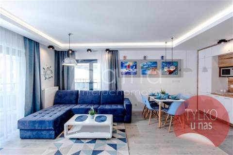 Apartament nad morzem- taras, garaż 
