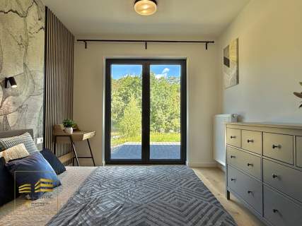 Nowy, parterowy dom przy lesie 5 pokoi 181 m2