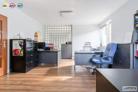 Dwupoziomowy apartament na zamkniętym osiedlu