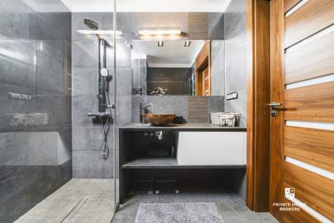 Luksusowy apartament z tarasem w Angel City 