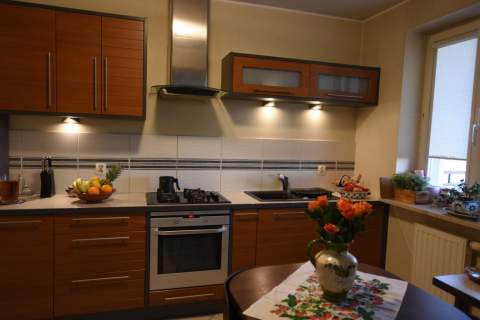 Ciche, wygodne 3 pokoje, 75,6m2, balkon, piwnica