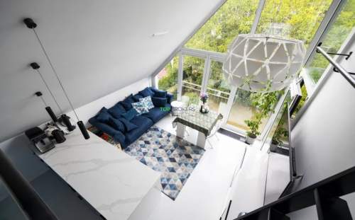 Trzy pokoje z antresolą, balkon, garaż