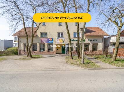 Budynek handlowo-mieszkanly Centrum Skawiny