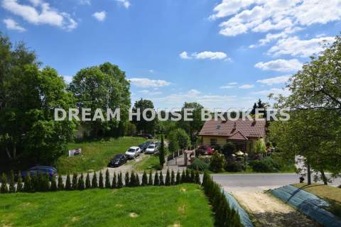 Nowoczesny dom 150 m w s. deweloperskim Zawada 