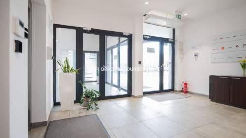 Lokal biurowo-magazynowy, 299m2, winda, dwa piętra