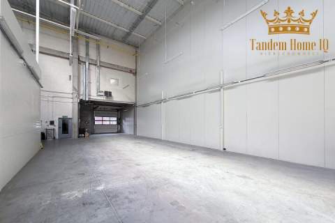 Na wynajem magazyn 430m2, biuro 180m2 w kompleksie biznesowym...