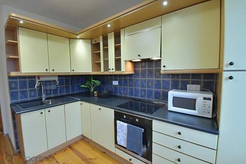 Dwupoziomowy Apartament w Zielonej Okolicy 