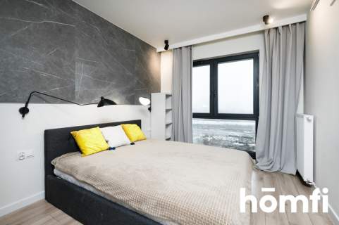Trzypokojowe -garaż i komórka w dobrej lokalizacji