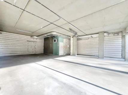Lokal w centrum miasta Parking Do wykończenia 