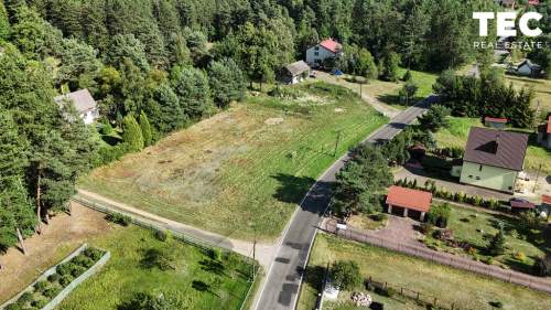 Piękna, ustawna działka w otoczeniu lasu
