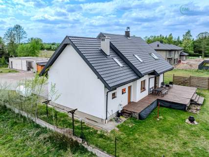 Wyjątkowy dom jednorodzinny w otoczeniu natury