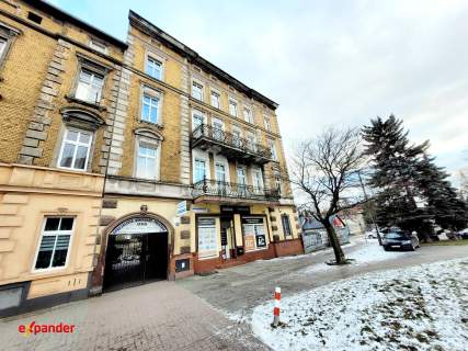 KAMIENICA W CENTRUM 620 M2 18 LOKALI PO REMONCIE