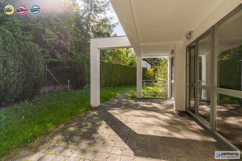 Dwupoziomowy apartament na zamkniętym osiedlu