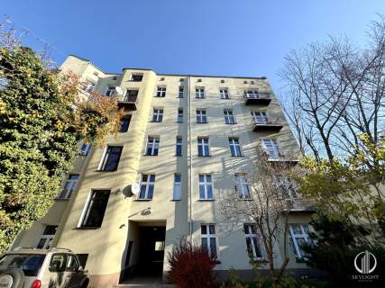 2-pok. mieszkanie w zadbanej kamienicy w centrum