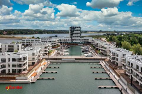 Apartament z tarasem i ogrodem   nad wodą, idealny