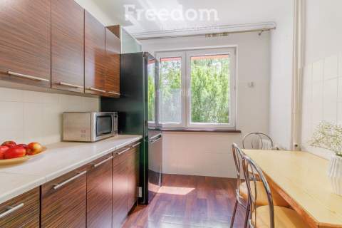 3 pokojowe mieszkanie na parterze z balkonem