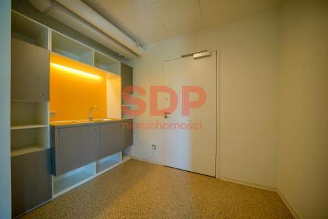 Loftowy lokal biurowy 96,5 m2 z antresolą na wynajem