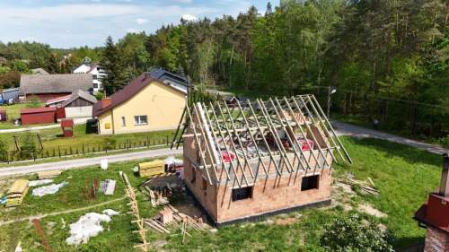 Dom w Lucernie 4 Dąbrówka przy lesie