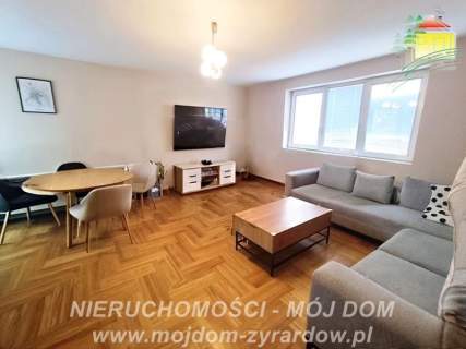 Przestronny dom z funkcją domu dwurodzinnego.