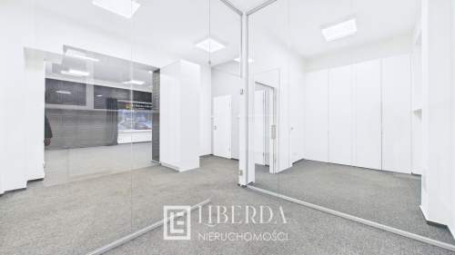 Biuro z witrynami. Złota 79, Warszawa Wola.
