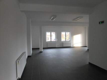 Nieruchomość komercyjna do wynajęcia, 550 m2, Warszawa