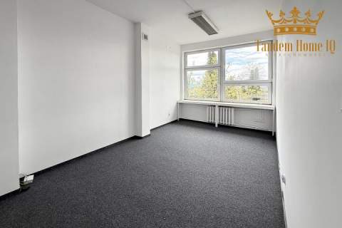 Na wynajem biuro 35,2m2 z częściami wspólnymi, Włochy, Jer
