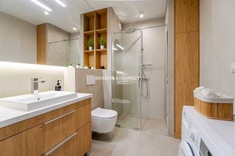 Pierwszy najem Balkon Miejsce postojowe