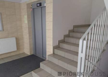 4-pokojowe mieszkanie na Pradze-Południe