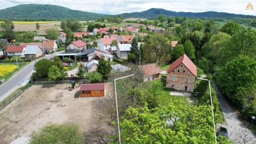 Dom na działce 10ar, góra Ślęża, przystanek, sklep