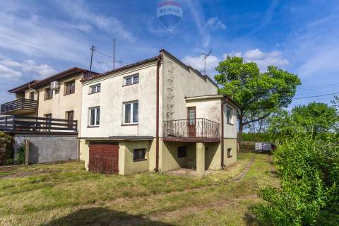 Dom 190 m z działką 835 m blisko centrum Łasku