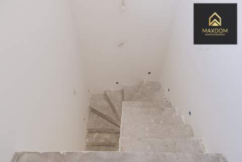 Bliźniak 919m2 działki rekuperacja garaż gładzie