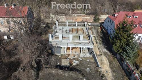 Sienna 23 inwestycja 1090 m2 przy centrum
